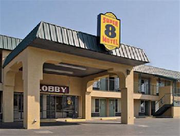 Super 8 Oak Ridge