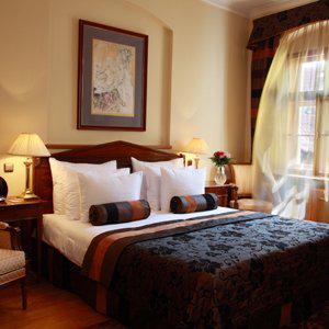 Golden Well Hotel