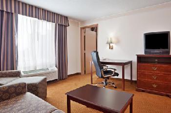Holiday Inn Express Hotel & Suites NEWARK-HEATH
