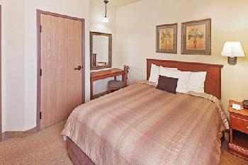Candlewood Suites TULSA