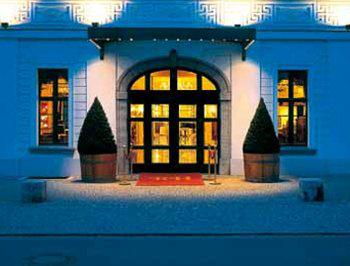 BEST WESTERN PREMIER Grand Hotel Russischer Hof