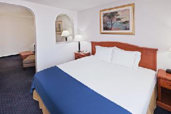 Holiday Inn Express SANTA FE CERRILLOS