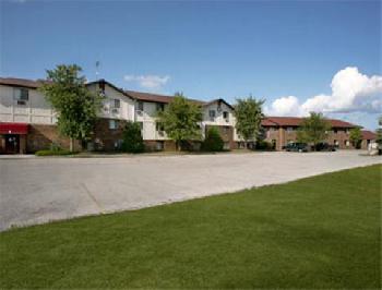 Days Inn and Suites Auburn MI