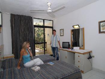 Canifor Hotel