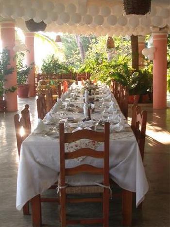 Catalina Beach Resort Zihuatanejo