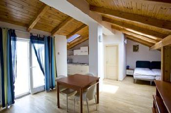Italian Hotel SRO
