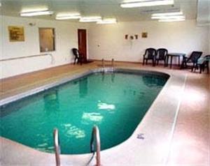 Super 7 Motel