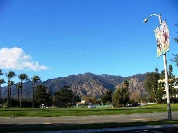 Santa Anita Inn