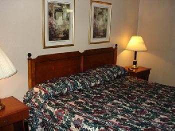 South Holland Inn
