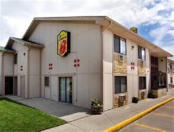 Super 8 Livingston