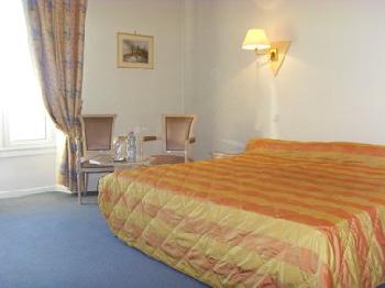 Hotel Cosmos