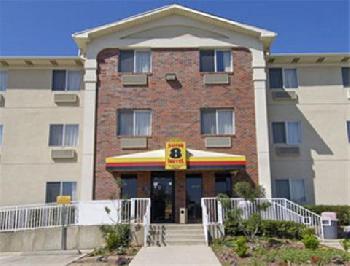Super 8 Denton
