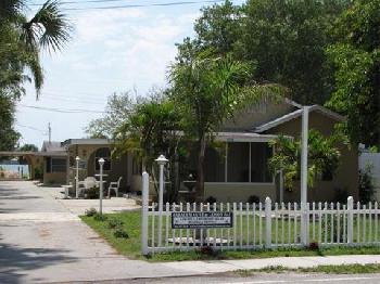 Paradise Cove at Lemon Bay
