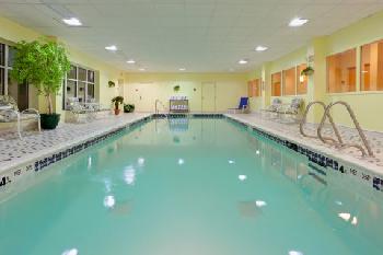 Holiday Inn Express Hotel & Suites WATERTOWN-THOUSAND ISLANDS