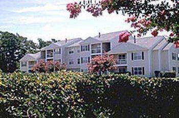 Oakwood at Watermans Crossing Apartments