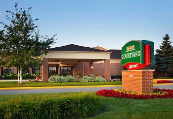 Courtyard Milwaukee Brookfield