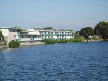 Coral Reef Inn And CondoSuites