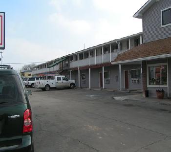 All Star Inn St. Roberts