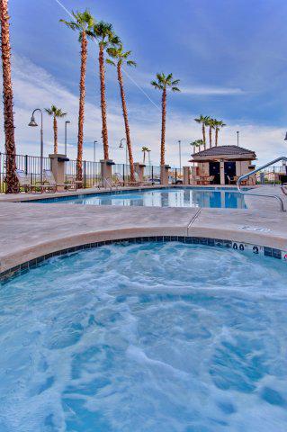 Holiday Inn Express Hotel & Suites YUMA