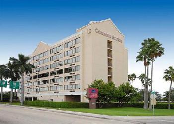 Comfort Suites Airport & Cruise Port