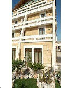 Albatres Palace