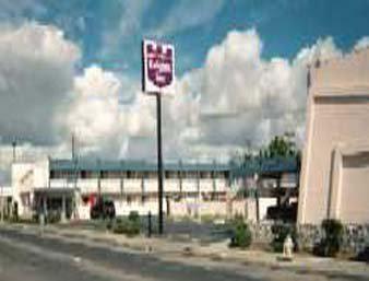 Knights Inn Fresno