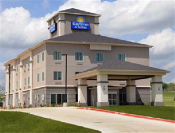 Days Inn and Suites Mineral Wells