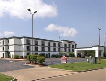 Ramada Pearl Jackson Airport