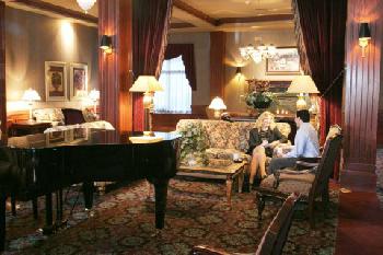 Holiday Inn Hotel & Suites MADISON WEST