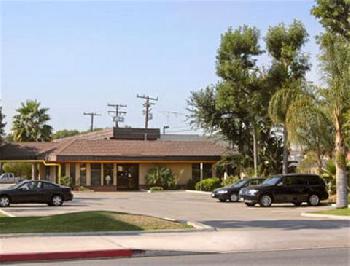 Super 8 Costa Mesa/Newport Beach Area