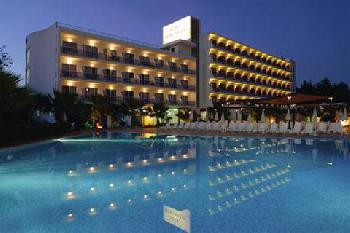 Azuline Hotel Bergantin