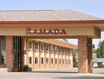 Ramada Inn and Suites - Saginaw MI