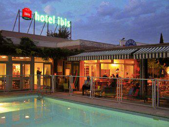 ibis Orange Centre Echangeur A7 A9