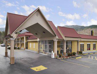 Super 8 Caryville TN