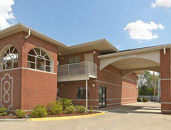 Super 8 Cabot