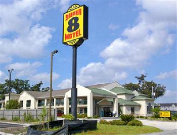 Super 8 Brunswick/South