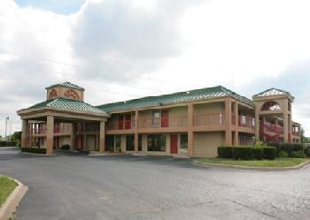 Econo Lodge & Suites