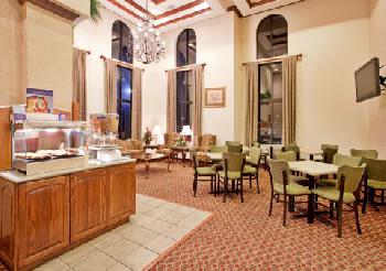 Holiday Inn Express SIKESTON