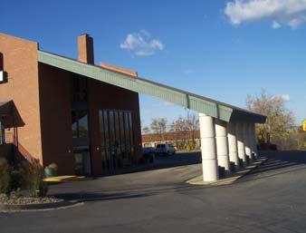 Howard Johnson Lawrence, KS
