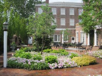 Tidewater Inn