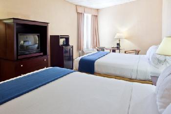 Holiday Inn Express MACON (I-75 & RIVERSIDE)