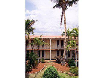 all seasons Karratha