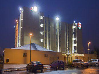 ibis Lyon Est Bron