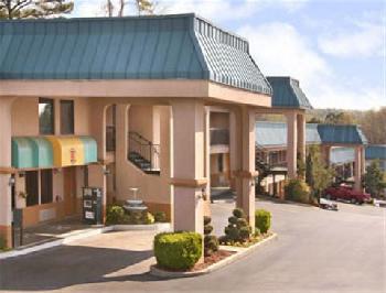 Super 8 Forest Park