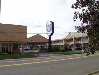 Knights Inn Erie Downtown