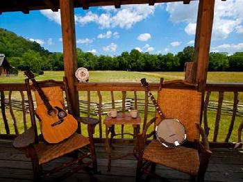 Creekwalk Inn and Cabins