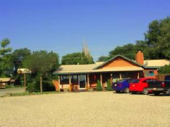 Smokey Bear Motel
