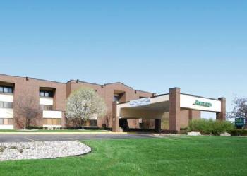 Quality Suites Lansing