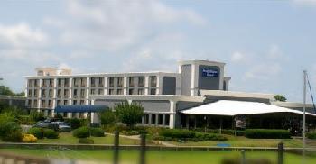 BridgePointe Hotel and Marina