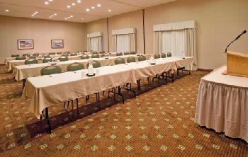 Holiday Inn Express Hotel & Suites LAWRENCE